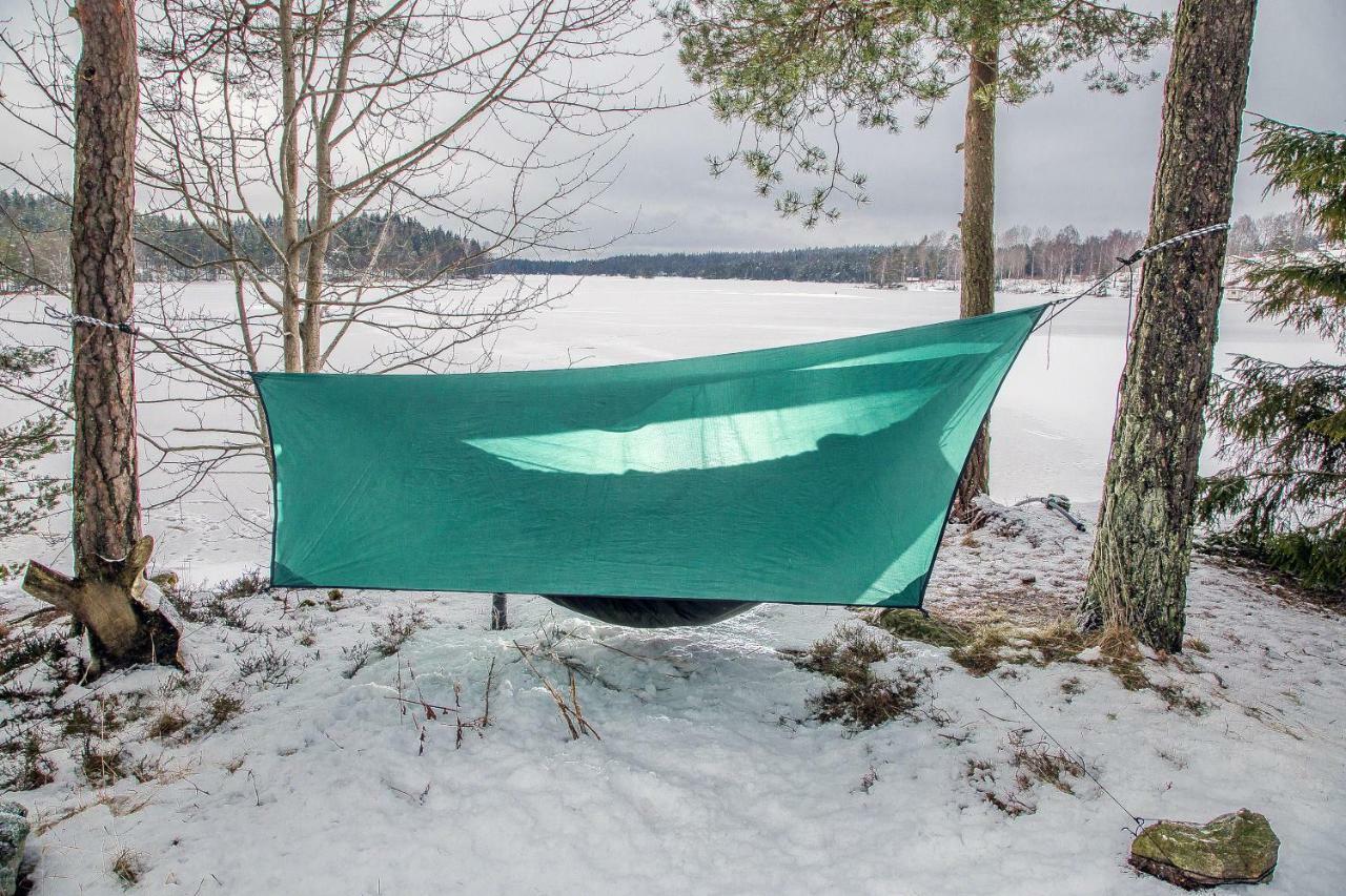 Comfortable Cottage At Scenic Lake Landvetter Екстер'єр фото